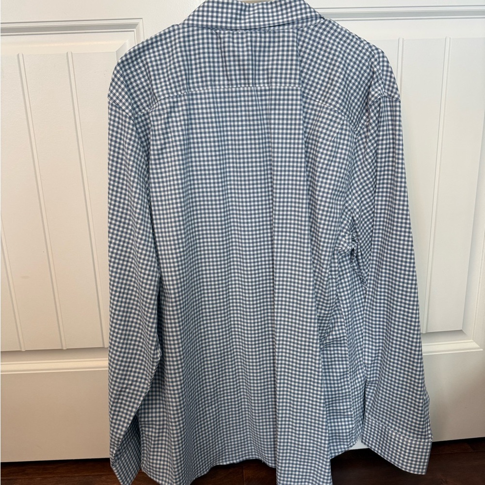 Men’s XL dress shirt